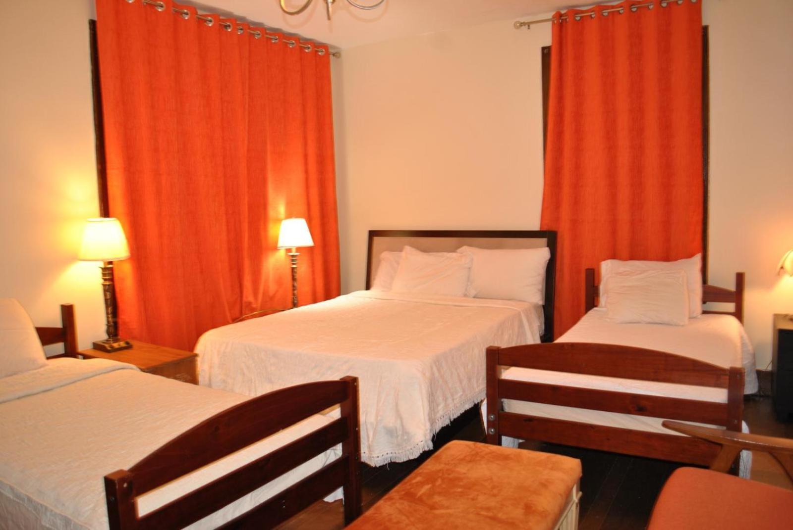 Family Guest House Ньюарк Экстерьер фото