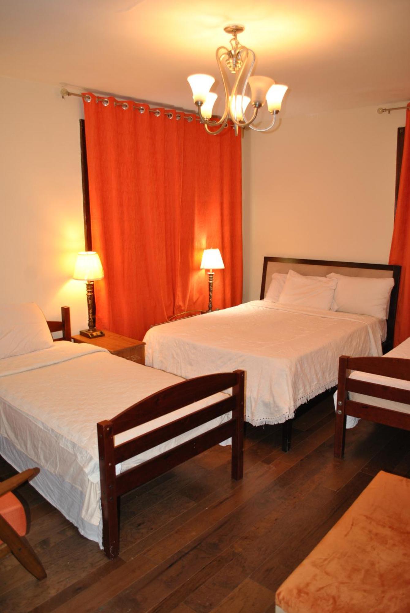 Family Guest House Ньюарк Экстерьер фото
