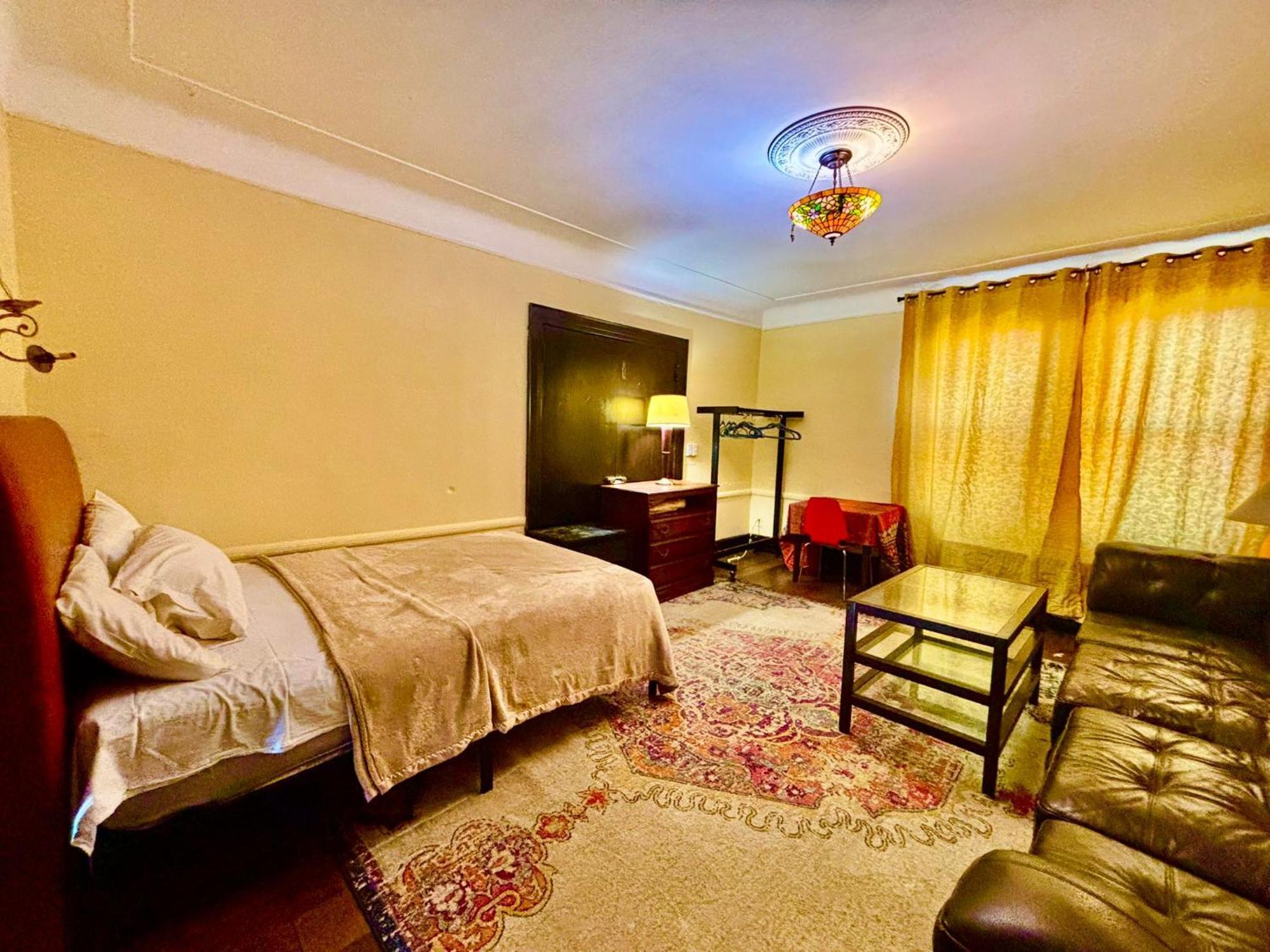 Family Guest House Ньюарк Экстерьер фото